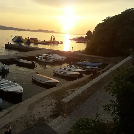 Latmo Apartman Zára