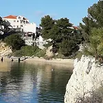 Apartman Latmo *