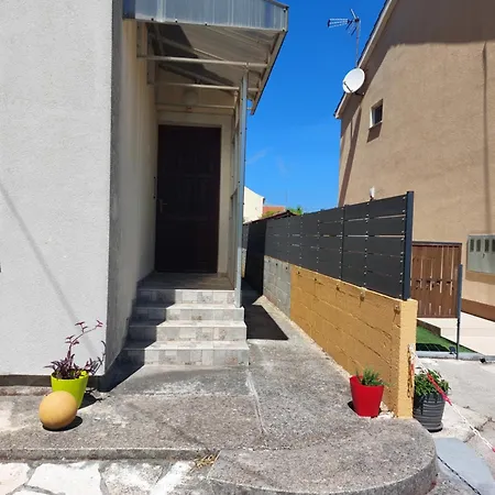Latmo Apartman *