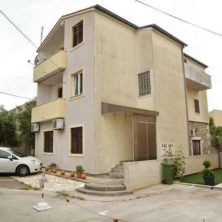Apartment Latmo