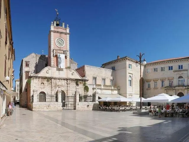 Latmo * Ζαντάρ